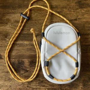 LULULEMON ATHLETICA ripstop paracord crossbody bag